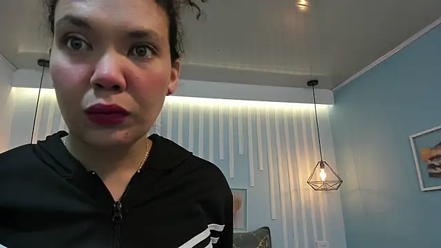 SweetStarr  online show from 10/24/25, 12:04