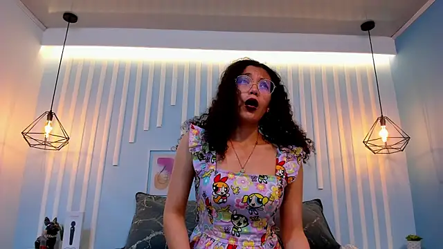 SweetStarr  online show from 11/03/25, 01:04