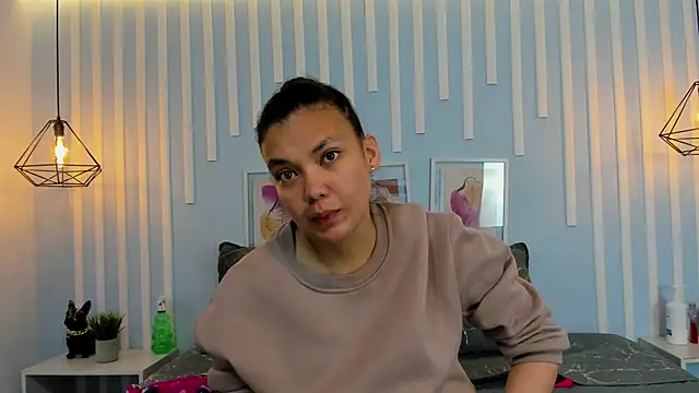Snapshot of SweetStarr_ chatting on 10/16/25, 12:35 SweetStarr online show from 10/16/25, 12:35