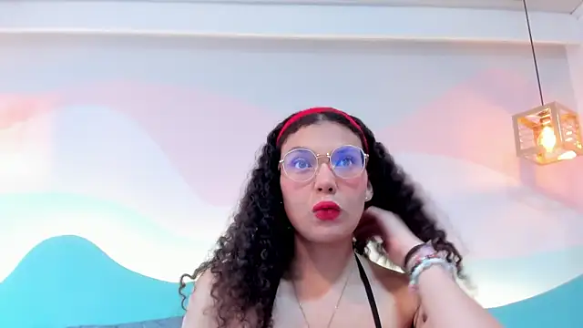 SweetStarr  online show from 11/28/25, 12:49