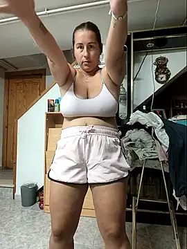 bichota85 online show from 10/01/25, 05:50