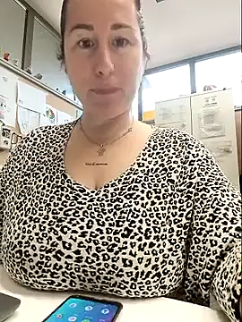 bichota85 online show from 02/10/26, 12:26