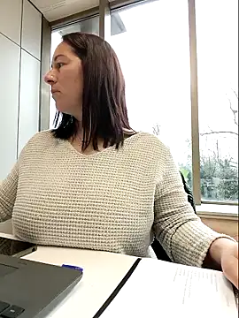 bichota85 online show from 03/04/26, 10:34