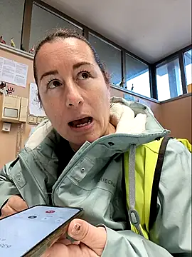 bichota85 online show from 12/01/25, 11:55