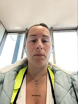 bichota85 online show from 04/10/26, 08:54