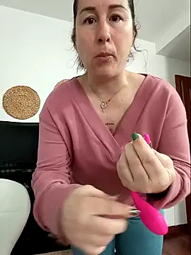 bichota85 online show from 03/27/26, 10:49