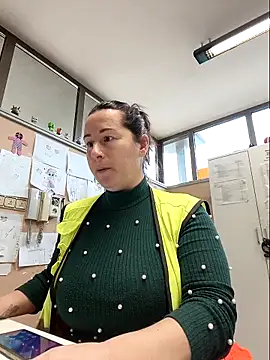 bichota85 online show from 03/12/26, 12:42