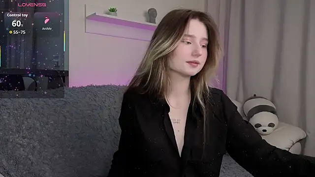  Lua   online show from 12/15/25, 10:04