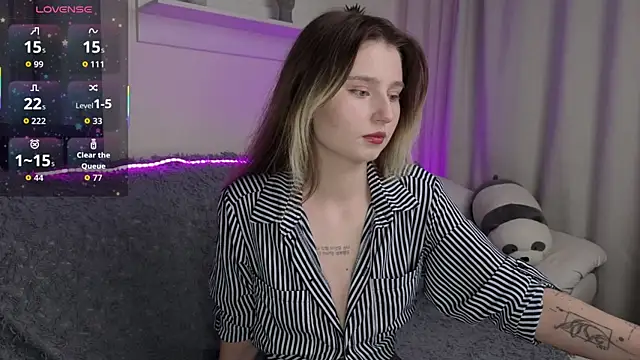  Lua   online show from 12/02/25, 10:22