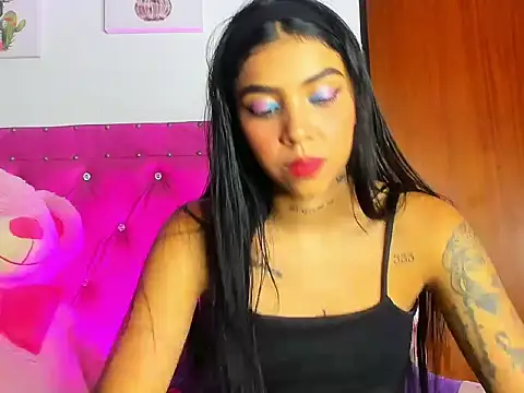 Snapshot of dahiiangomezz chatting on 09/27/25, 08:20 dahiiangomezz online show from 09/27/25, 08:20