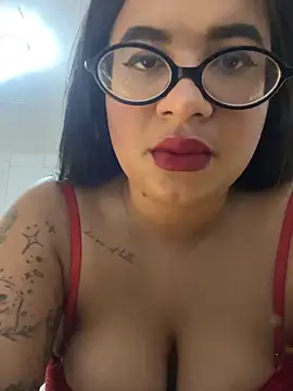 ursinha999 online show from 02/18/26, 01:14