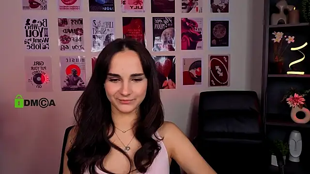 Snapshot of ariana_ross7 chatting on 07/15/26, 07:32 ariana ross7 online show from 07/15/26, 07:32