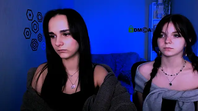 ariana ross7 online show from 12/21/25, 10:50