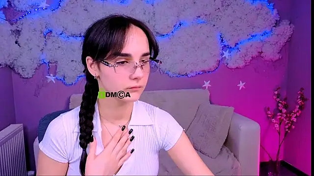 ariana ross7 online show from 04/23/26, 07:26