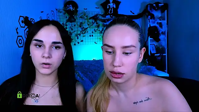 ariana ross7 online show from 10/21/25, 09:36