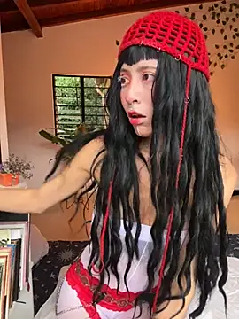 Snapshot of Nymphel1Moth chatting on 11/04/25, 10:24 Nymphel1Moth online show from 11/04/25, 10:24