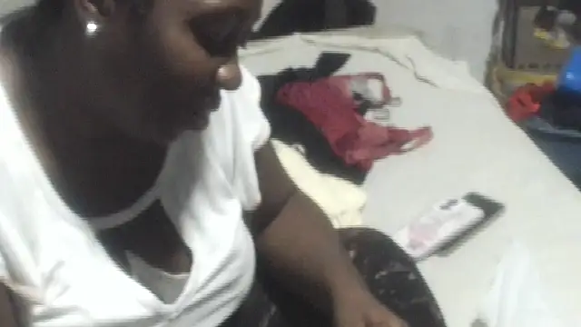 Snapshot of rachelexoticgirl chatting on 11/10/25, 03:00 rachelexoticgirl online show from 11/10/25, 03:00