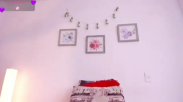 mely rosse  online show from 04/14/26, 01:05