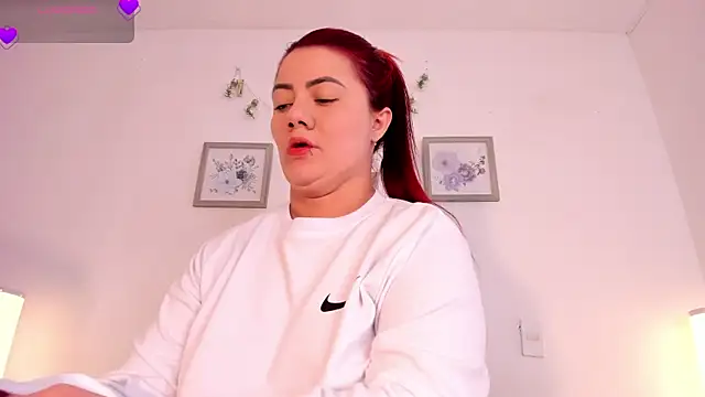 mely rosse  online show from 04/09/26, 12:00