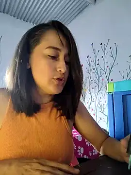 valery506 online show from 10/18/25, 06:10