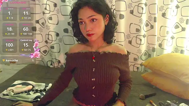 Snapshot of Cataleya_naz chatting on 10/18/25, 01:18 Cataleya naz online show from 10/18/25, 01:18