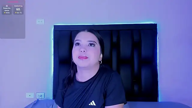 LunaWiill  online show from 11/14/25, 12:20