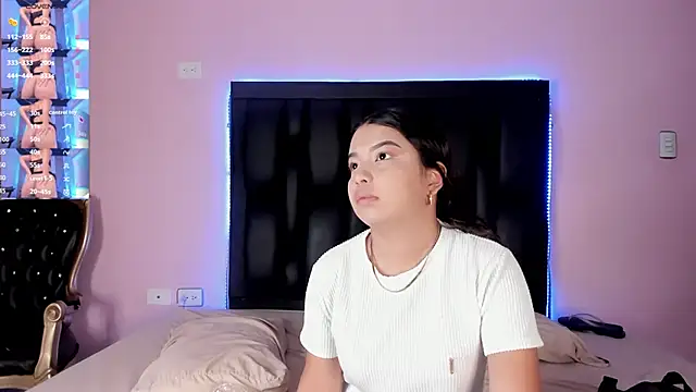 LunaWiill  online show from 11/08/25, 12:20