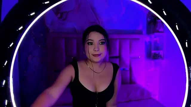 Snapshot of LunaWiill_ chatting on 05/29/26, 01:28 LunaWiill online show from 05/29/26, 01:28