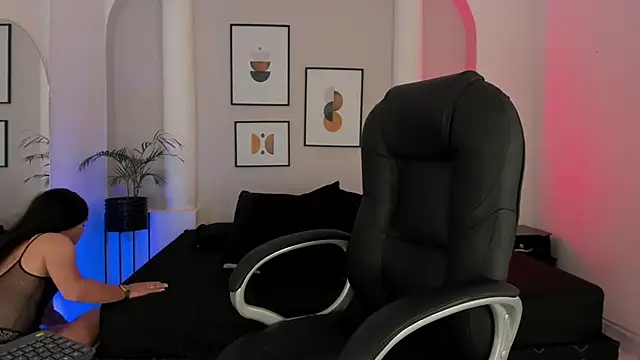 Juanita  acosta1 online show from 11/24/25, 03:23