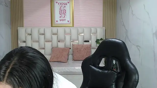 lissandra s online show from 12/04/25, 08:30