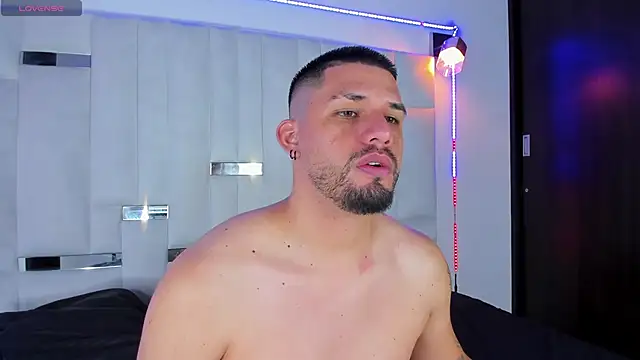 Jacob19  online show from 09/25/25, 11:49