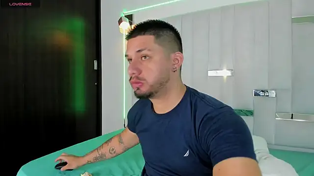 Jacob19  online show from 10/08/25, 12:17