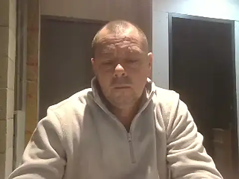 hugoboys4576 online show from 12/01/25, 04:08