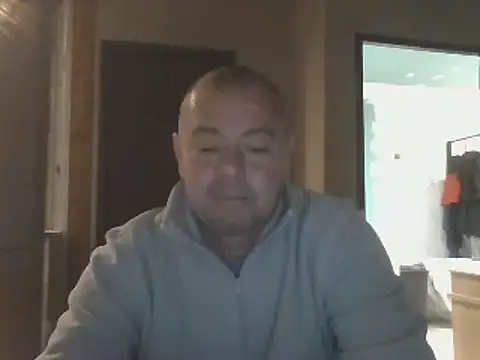 hugoboys4576 online show from 11/03/25, 05:49