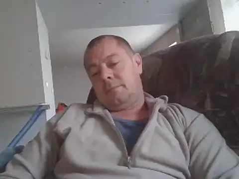 hugoboys4576 online show from 10/22/25, 03:11