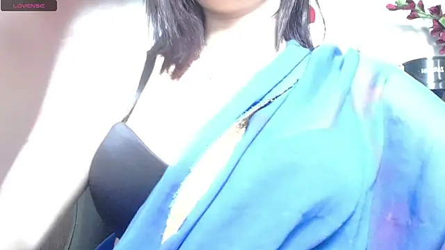 Snapshot of kashvi_ chatting on 06/30/26, 07:47 kashvi online show from 06/30/26, 07:47