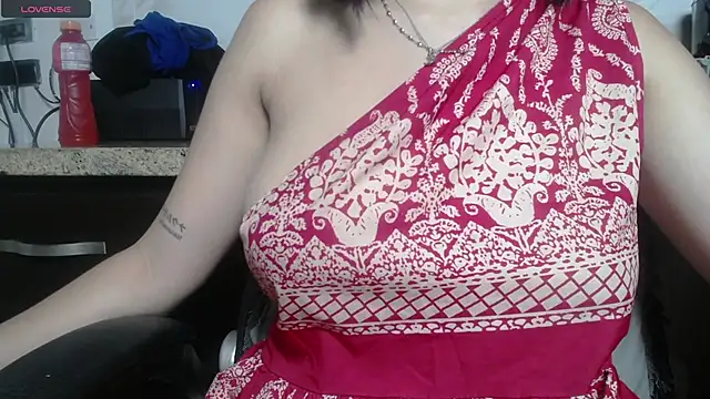 Snapshot of kashvi_ chatting on 05/22/26, 07:23 kashvi online show from 05/22/26, 07:23