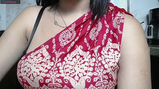 Snapshot of kashvi_ chatting on 06/29/26, 07:24 kashvi online show from 06/29/26, 07:24