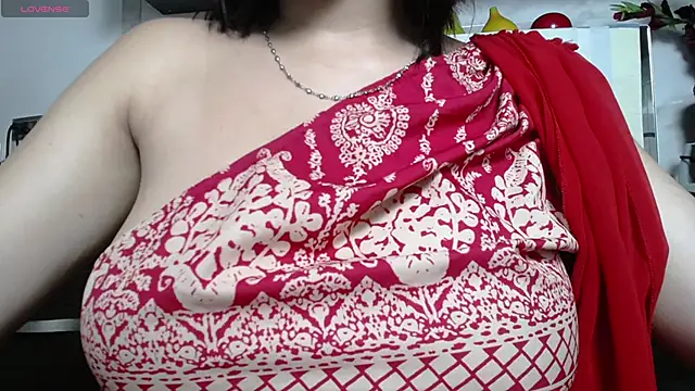 Snapshot of kashvi_ chatting on 06/01/26, 07:24 kashvi online show from 06/01/26, 07:24
