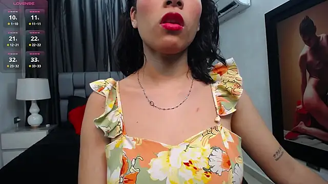 kashvi  online show from 10/28/25, 07:46