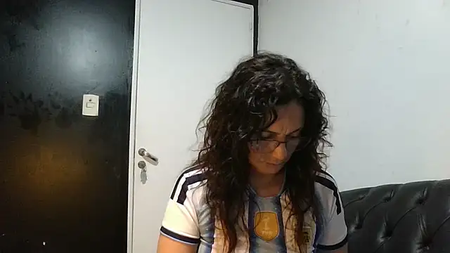 Snapshot of dulcefanny chatting on 07/04/26, 02:07 dulcefanny online show from 07/04/26, 02:07