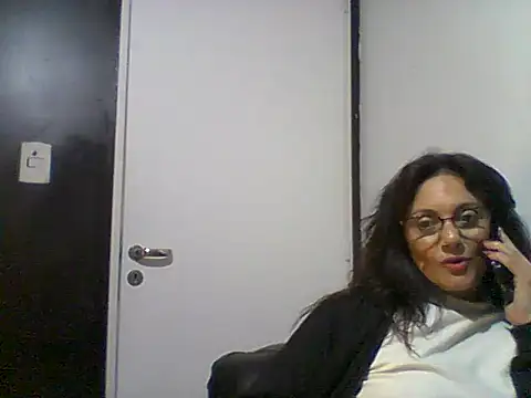 Snapshot of dulcefanny chatting on 06/19/26, 07:52 dulcefanny online show from 06/19/26, 07:52