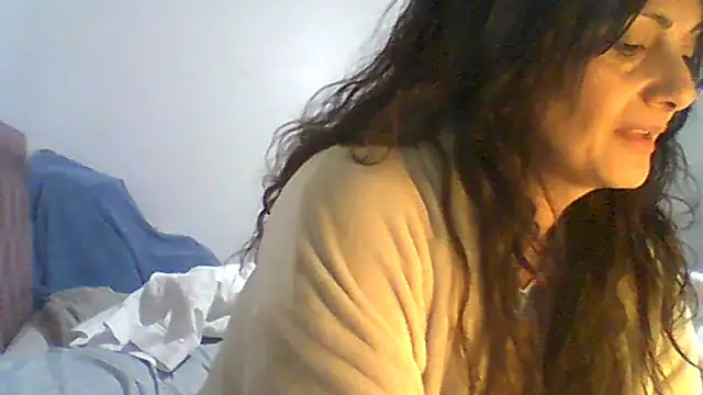 Snapshot of dulcefanny chatting on 06/16/26, 06:08 dulcefanny online show from 06/16/26, 06:08