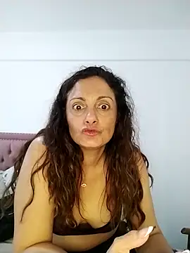 dulcefanny online show from 09/18/25, 06:11