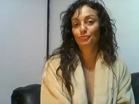 dulcefanny online show from 05/27/26, 01:57