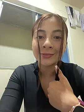 Karlee Grey1 online show from 11/27/25, 02:56