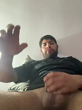 Snapshot of futsam653 chatting on 04/11/26, 04:53 futsam653 online show from 04/11/26, 04:53