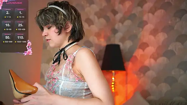 sandzu  online show from 12/13/25, 09:10