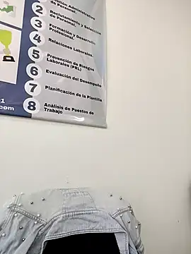 MILA  06 online show from 11/11/25, 02:45