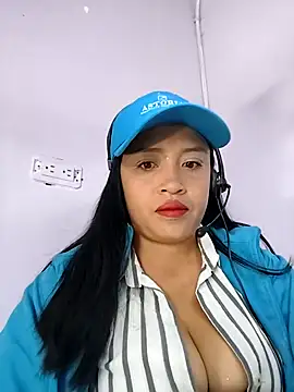 MILA  06 online show from 10/28/25, 02:27